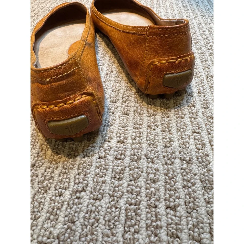 FRYE Women's Tan Leather Driving Moccasin Flats Shoes